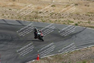 media/Apr-20-2025-AHRMA (Sun) [[393a79c373]]/Race/Group 10/Turn 4b/